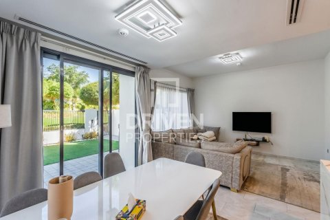 4 bedrooms Townhouse in Villanova, UAE No. 200497 4