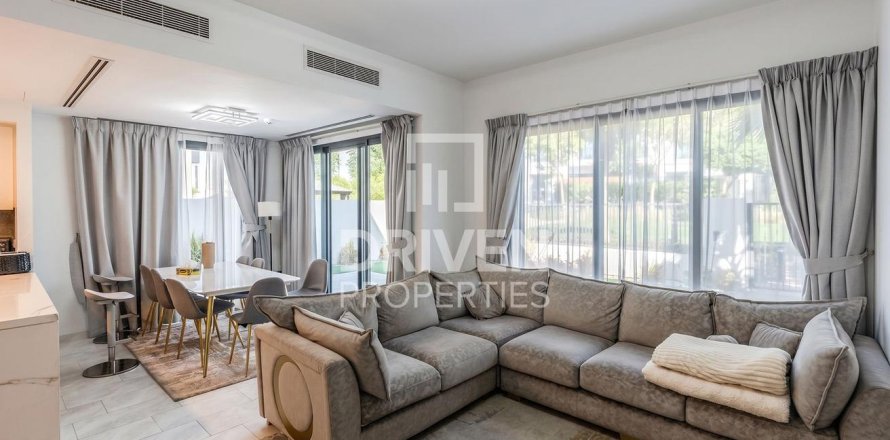 4 bedrooms Townhouse in Villanova, UAE No. 200497
