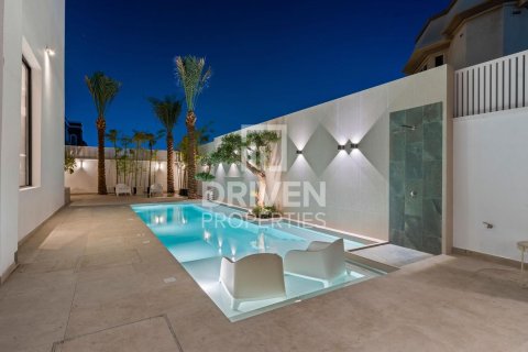 7 غرفة نوم فيلا في Umm Al Sheif Villas, الإمارات العربية المتحدة رقم 200498 28