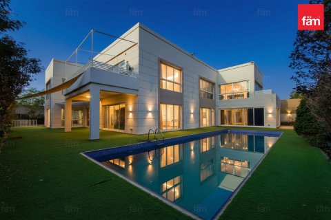 5 bedrooms Villa in Al Barsha, UAE No. 142657