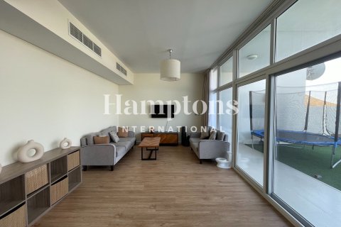 3 bedrooms Townhouse in Dubai, UAE No. 145119 10