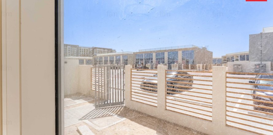 Townhouse de 3 dormitorios  No. 111900