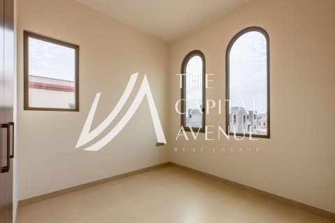 Villa de 5 chambres à Khalifa City, UAE No. 185474 10