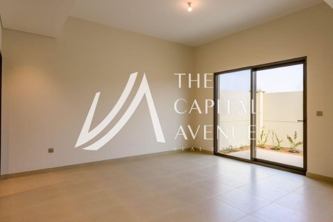 Villa de 5 chambres à Khalifa City, UAE No. 185474