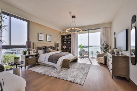 7 bedrooms Villa in Abu Dhabi, UAE No. 91327 8