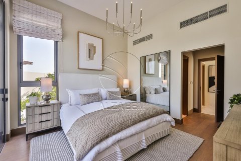 7 bedrooms Villa in Abu Dhabi, UAE No. 91327 20