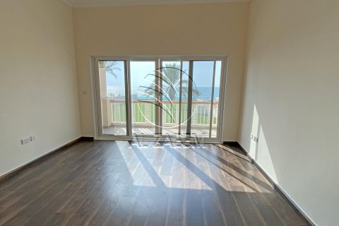 7 bedrooms Villa in Marina Village, UAE No. 91329 15