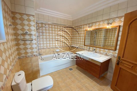 4 bedrooms Villa in Marina Village, UAE No. 91330 16