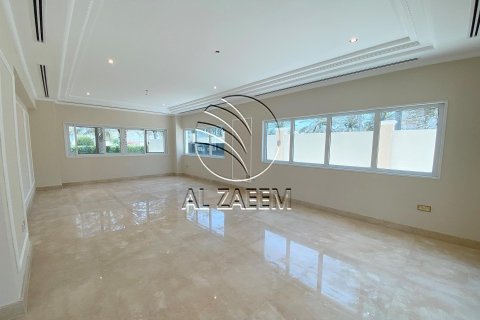 4 bedrooms Villa in Marina Village, UAE No. 91330 11