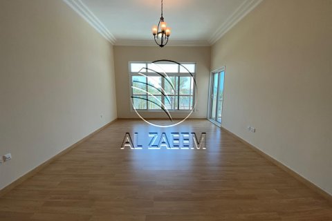 4 bedrooms Villa in Marina Village, UAE No. 91330 17