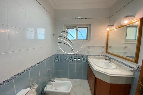 4 bedrooms Villa in Marina Village, UAE No. 91330 14