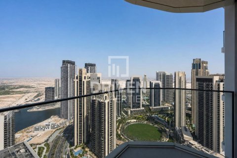 Appartement de 2 chambres à Address Harbour Point, UAE No. 201412 17