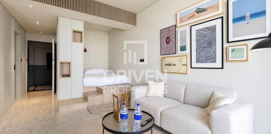 Studio Apartment in Business Bay, UAE No. 201409