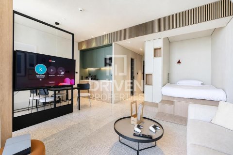 Studio Apartment in Business Bay, UAE No. 201409 3