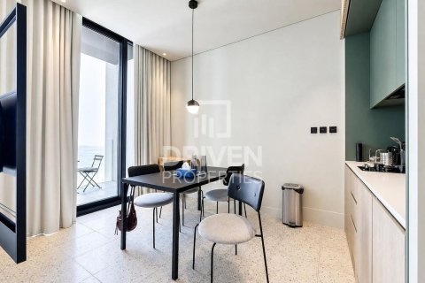 Studio Apartment in Business Bay, UAE No. 201409 4