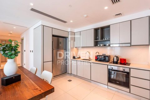 2 bedrooms Apartment in EMAAR Beachfront, UAE No. 192927 14