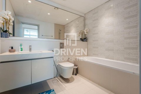 2 bedrooms Apartment in EMAAR Beachfront, UAE No. 192927 19