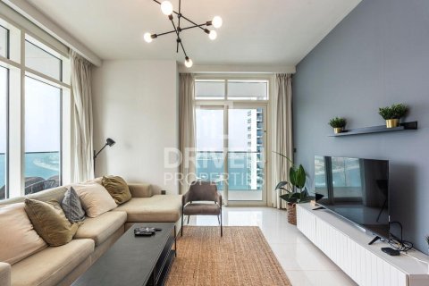 2 bedrooms Apartment in EMAAR Beachfront, UAE No. 192927 4