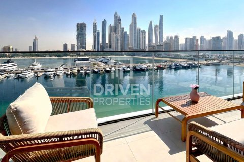 1 bedroom Apartment in EMAAR Beachfront, UAE No. 192931