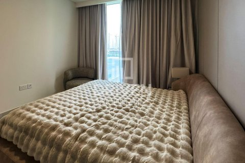 1 bedroom Apartment in EMAAR Beachfront, UAE No. 192931 13