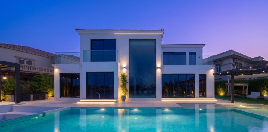 Villa de 5 chambres à Jumeirah Islands, UAE No. 208901