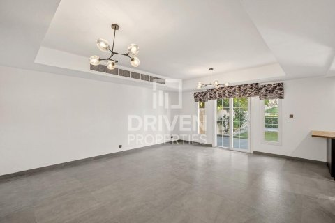 3 bedrooms Townhouse in Springs 14, UAE No. 192659 5