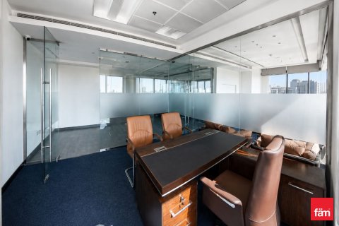 126.3m² Office in Dubai, UAE No. 163090 3