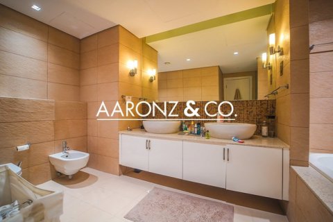 2 bedrooms Apartment  No. 133010 11