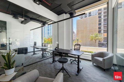 Office de 370.5m² en Sheikh Zayed Road, UAE No. 165948 12