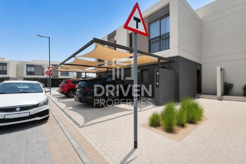2 bedrooms Townhouse in The Pulse, UAE No. 201850 4