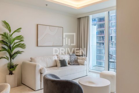 Квартира с 1 спальней в EMAAR Beachfront, ОАЭ №192088 7