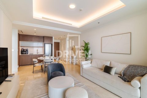 Квартира с 1 спальней в EMAAR Beachfront, ОАЭ №192088 4