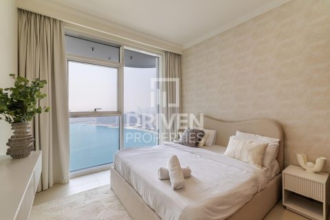 Квартира с 1 спальней в EMAAR Beachfront, ОАЭ №192088 8