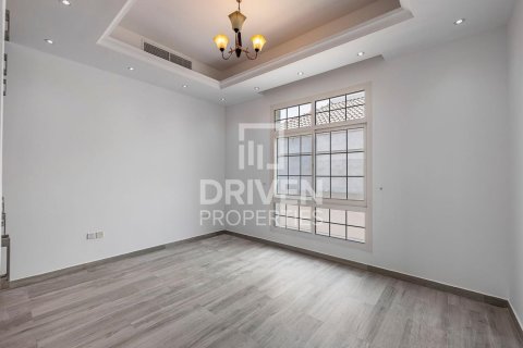 Villa de 5 dormitorios en The Villa, UAE No. 192086 16