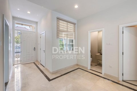 Villa de 5 dormitorios en The Villa, UAE No. 192086 24