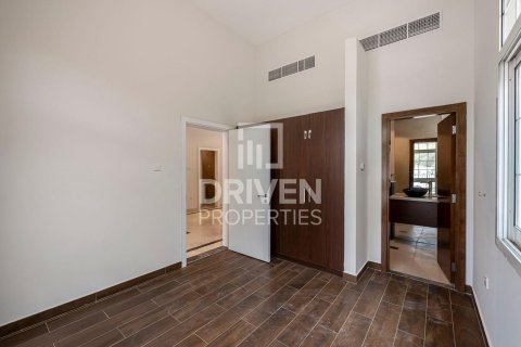 Villa de 5 dormitorios en The Villa, UAE No. 192086 11