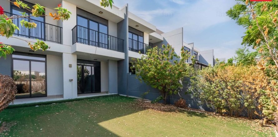 Townhouse de 3 chambres à Motor City, UAE No. 210527