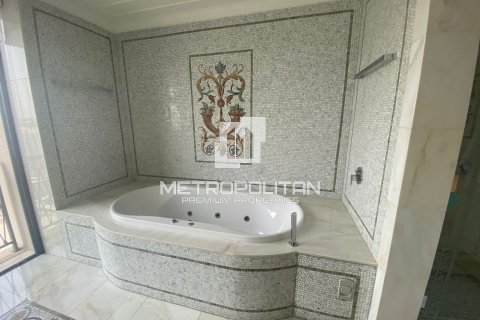 Квартира с 4 спальнями в Palazzo Versace, ОАЭ №9120 20