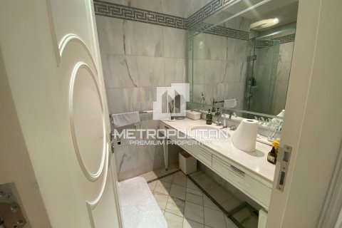 Квартира с 4 спальнями в Palazzo Versace, ОАЭ №9120 5