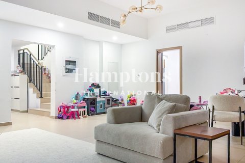 5 bedrooms Villa in Villanova, UAE No. 210200 3
