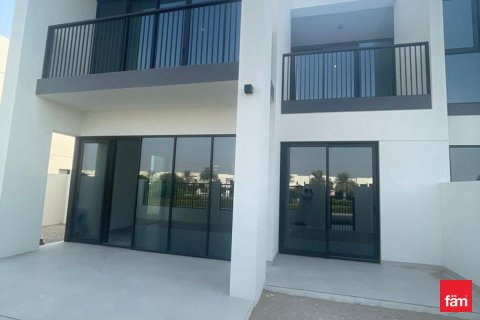 Таунхаус с 4 спальнями в Town Square, ОАЭ №141636