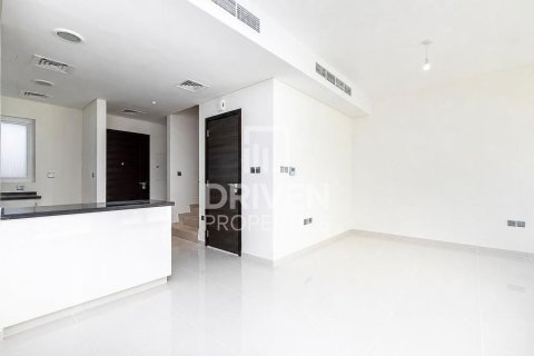 3 bedrooms Townhouse in Dubai, UAE No. 201569