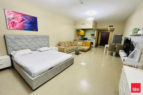 54.2m² Apartment in Dubai, UAE No. 169865 3