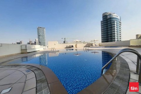 54.2m² Apartment in Dubai, UAE No. 169865 10