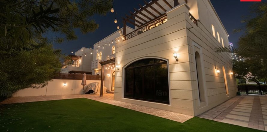 Townhouse de 4 chambres à Dubai, UAE No. 203047