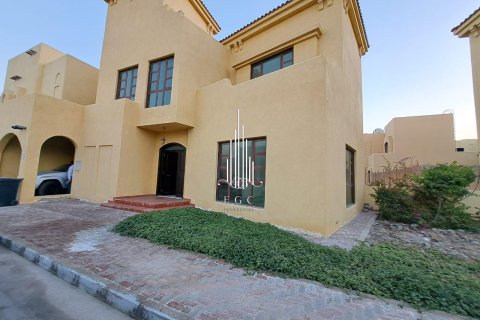 Villa de 4 chambres à Sas Al Nakheel, UAE No. 37498 2