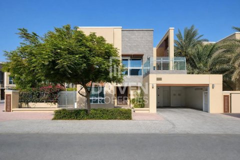 4 bedrooms Villa in Dubai Science Park, UAE No. 192097