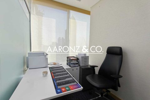 255m² Office in Business Bay, UAE No. 132848 12
