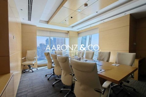 255m² Office in Business Bay, UAE No. 132848 5