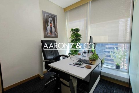 255m² Office in Business Bay, UAE No. 132848 10